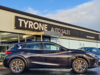 Used Infiniti Q30 2017 for sale - 77017248: Photo