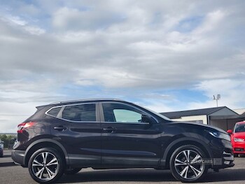 Used Nissan Qashqai 2018 for sale - 75942300: Photo
