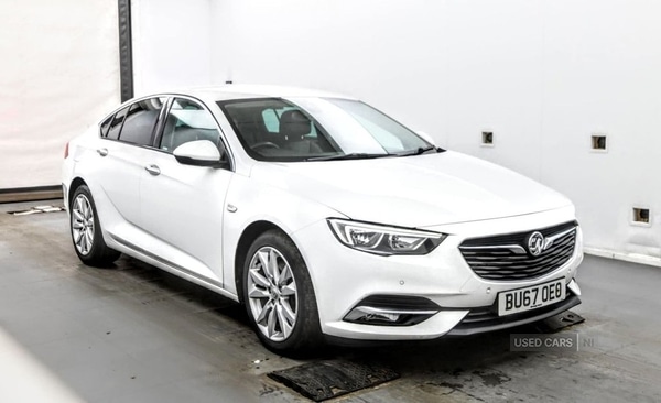 Used Vauxhall Insignia 2017 for sale - 77017240: Photo 1