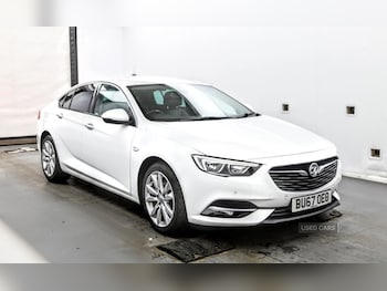 2017 - 2.0 Turbo D Tech Line Nav 5dr