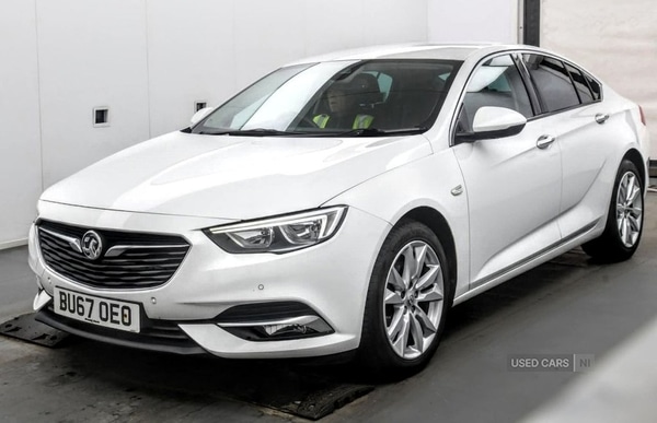 Used Vauxhall Insignia 2017 for sale - 77017240: Photo 2