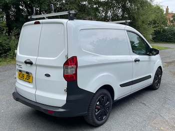 Used Ford Transit Courier 2018 for sale - 75333303: Photo