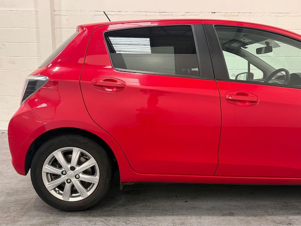 Used Toyota Yaris 2014 for sale - 76227125: Photo 20