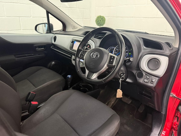 Used Toyota Yaris 2014 for sale - 76227125: Photo 23