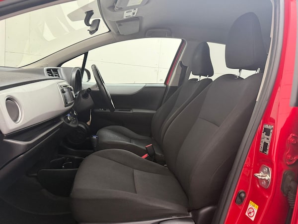 Used Toyota Yaris 2014 for sale - 76227125: Photo 43