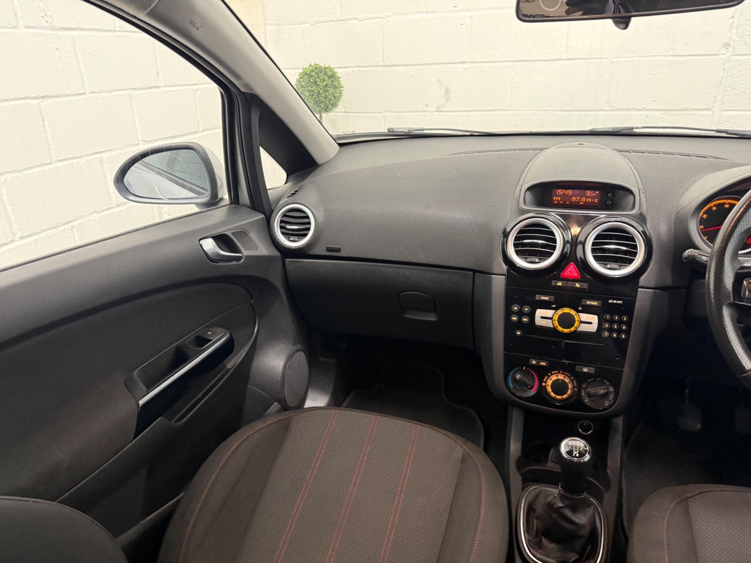 Used Vauxhall Corsa 2012 for sale - 77101946: Photo 13