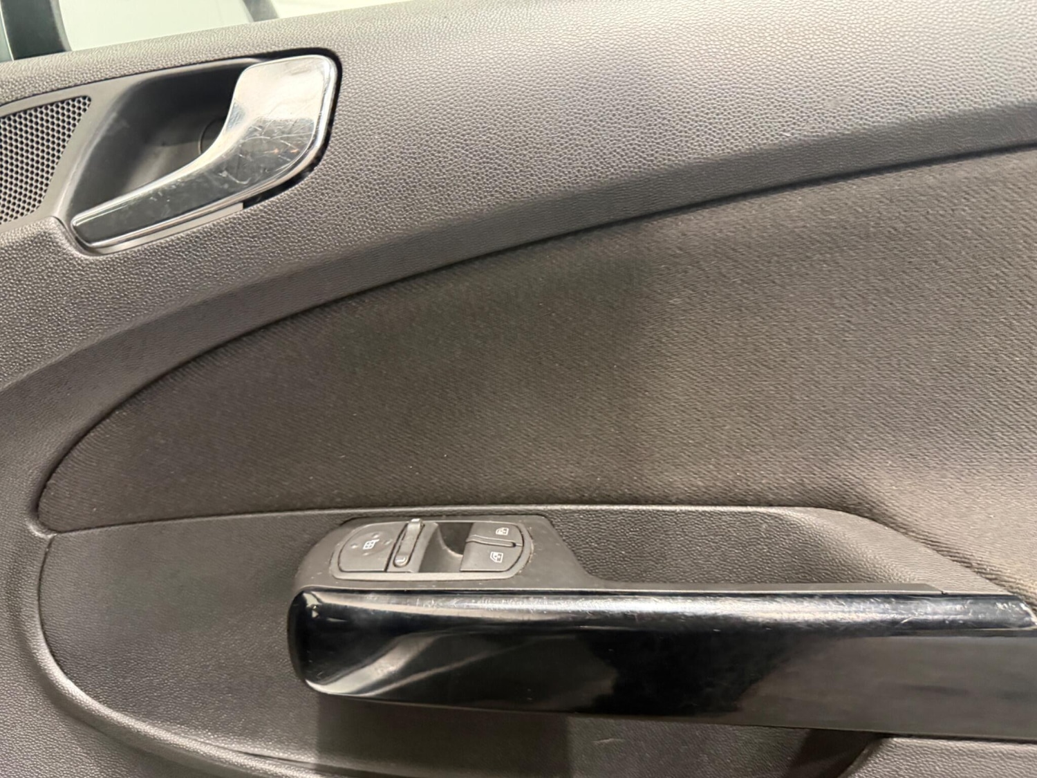 Used Vauxhall Corsa 2012 for sale - 77101946: Photo 25