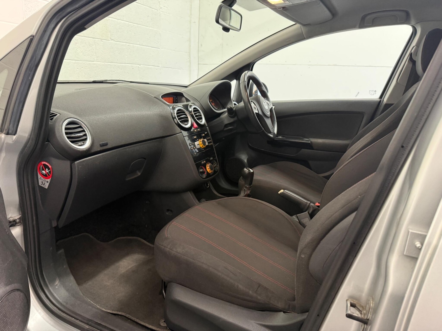 Used Vauxhall Corsa 2012 for sale - 77101946: Photo 32