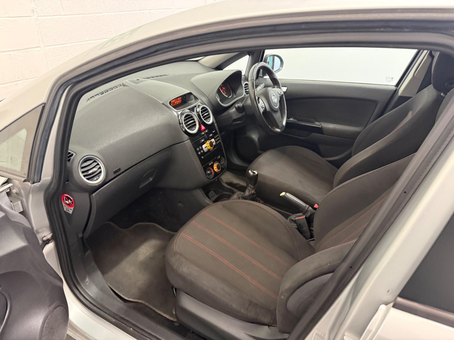 Used Vauxhall Corsa 2012 for sale - 77101946: Photo 33