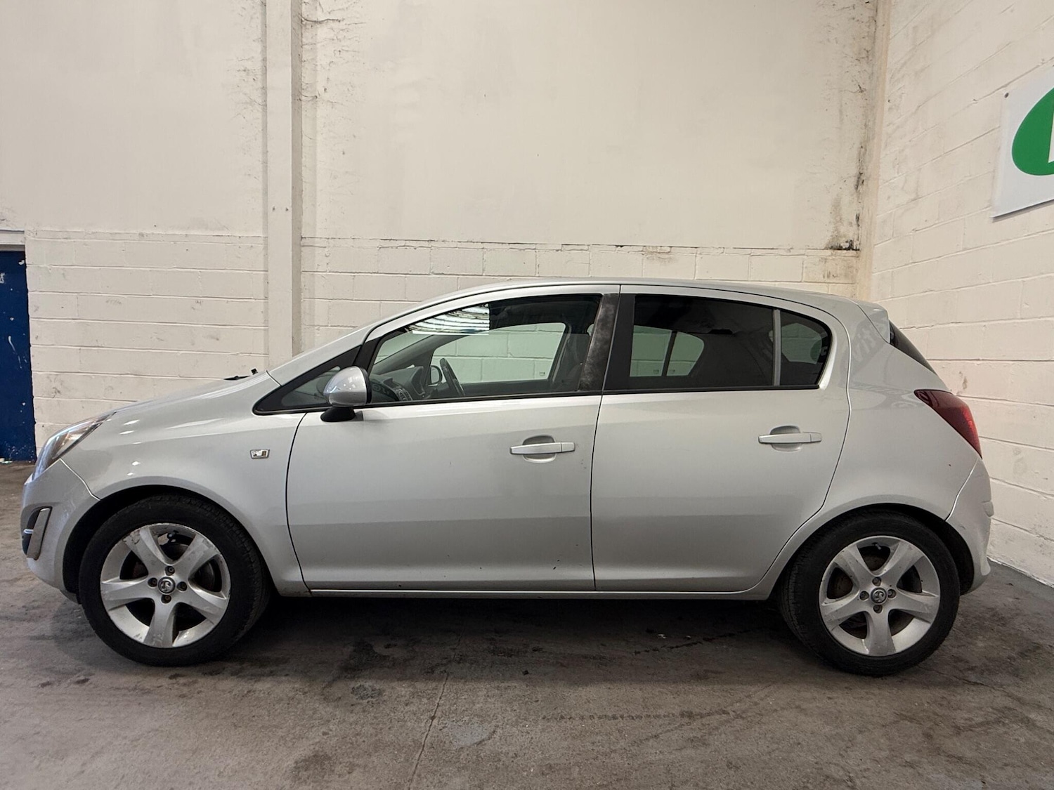 Used Vauxhall Corsa 2012 for sale - 77101946: Photo 7