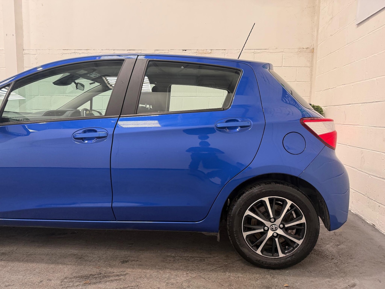 Used Toyota Yaris 2019 for sale - 76370872: Photo 11