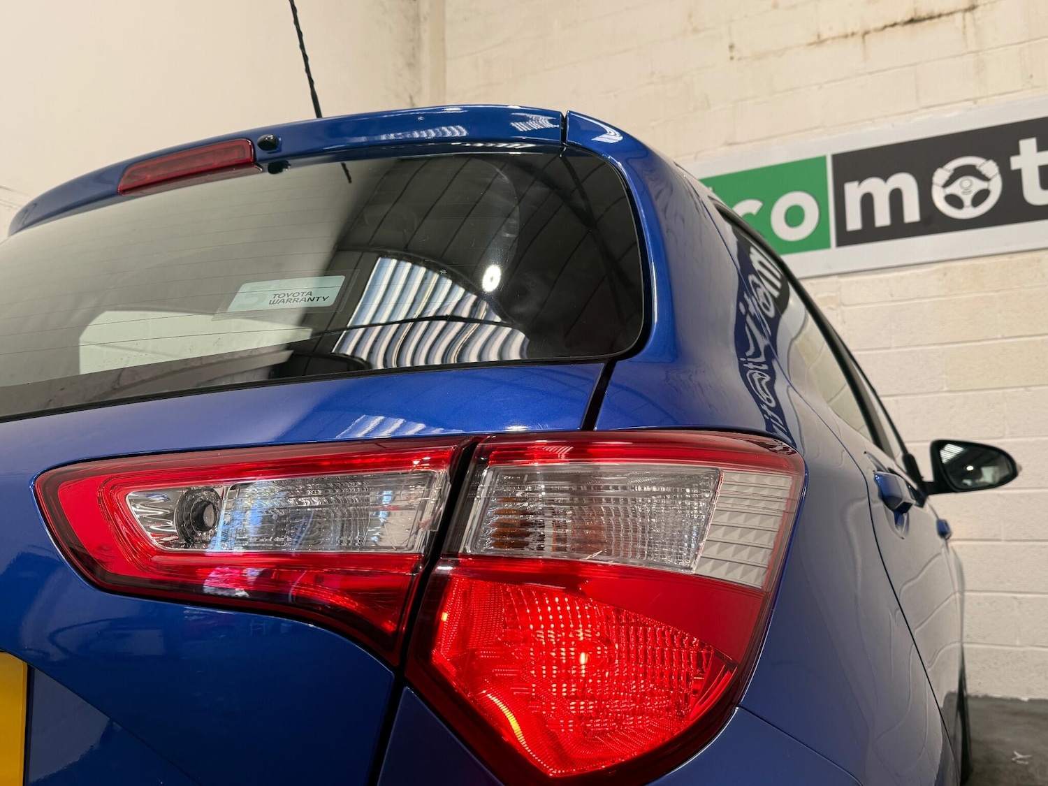 Used Toyota Yaris 2019 for sale - 76370872: Photo 17