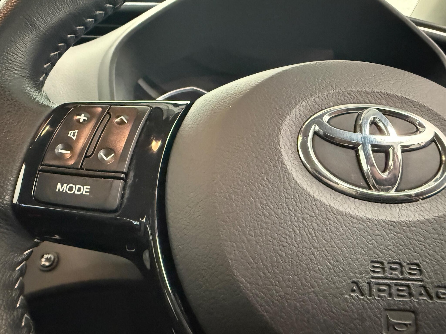 Used Toyota Yaris 2019 for sale - 76370872: Photo 25
