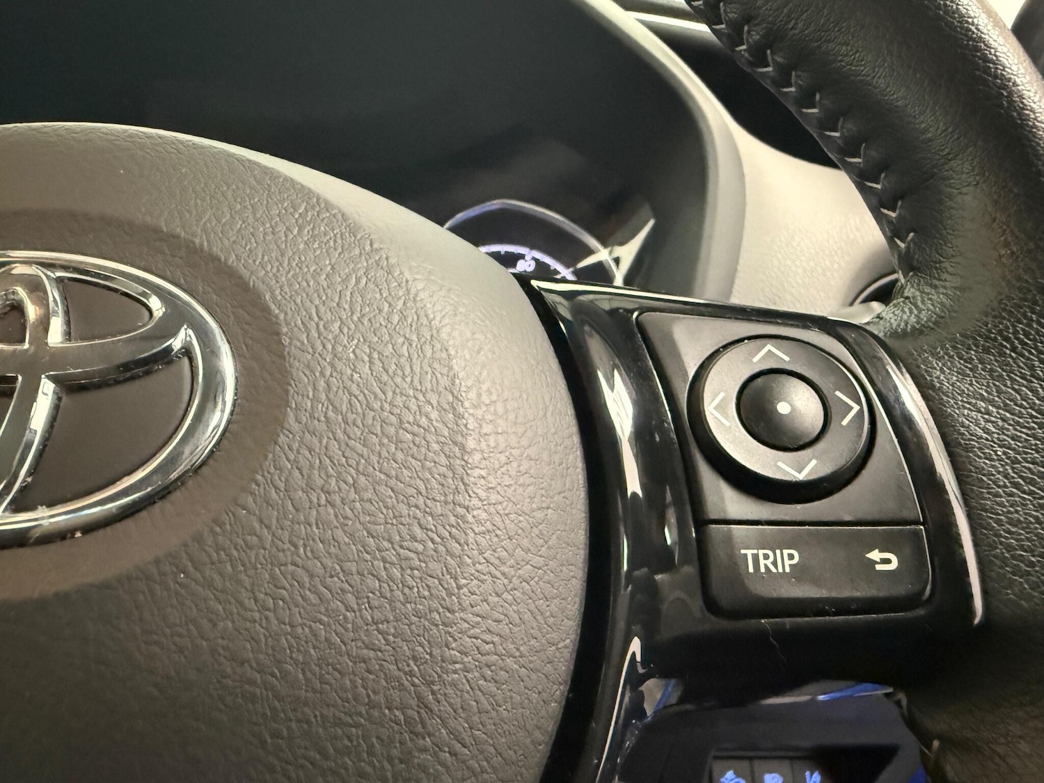 Used Toyota Yaris 2019 for sale - 76370872: Photo 26