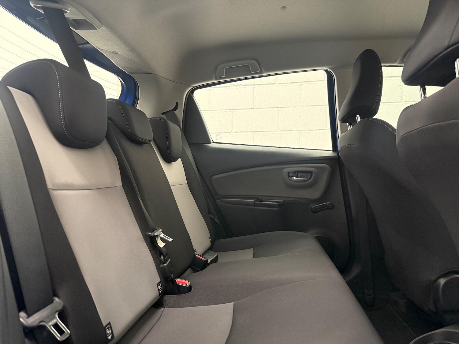 Used Toyota Yaris 2019 for sale - 76370872: Photo 32