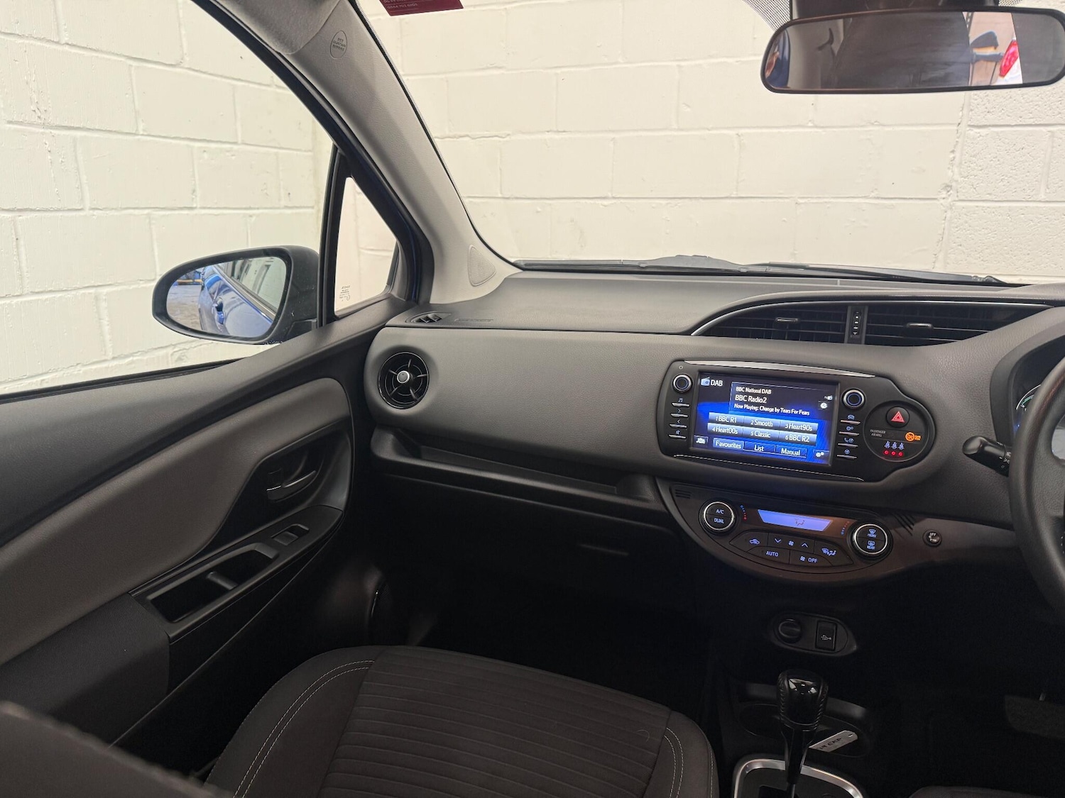 Used Toyota Yaris 2019 for sale - 76370872: Photo 39