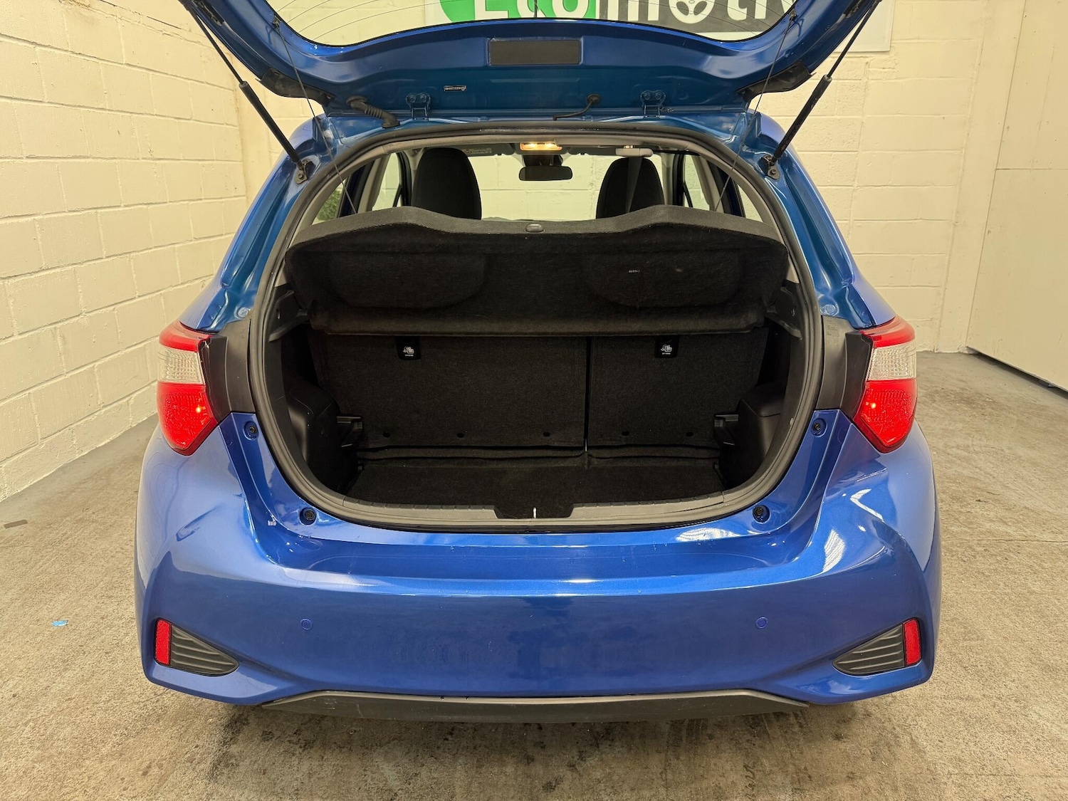 Used Toyota Yaris 2019 for sale - 76370872: Photo 46