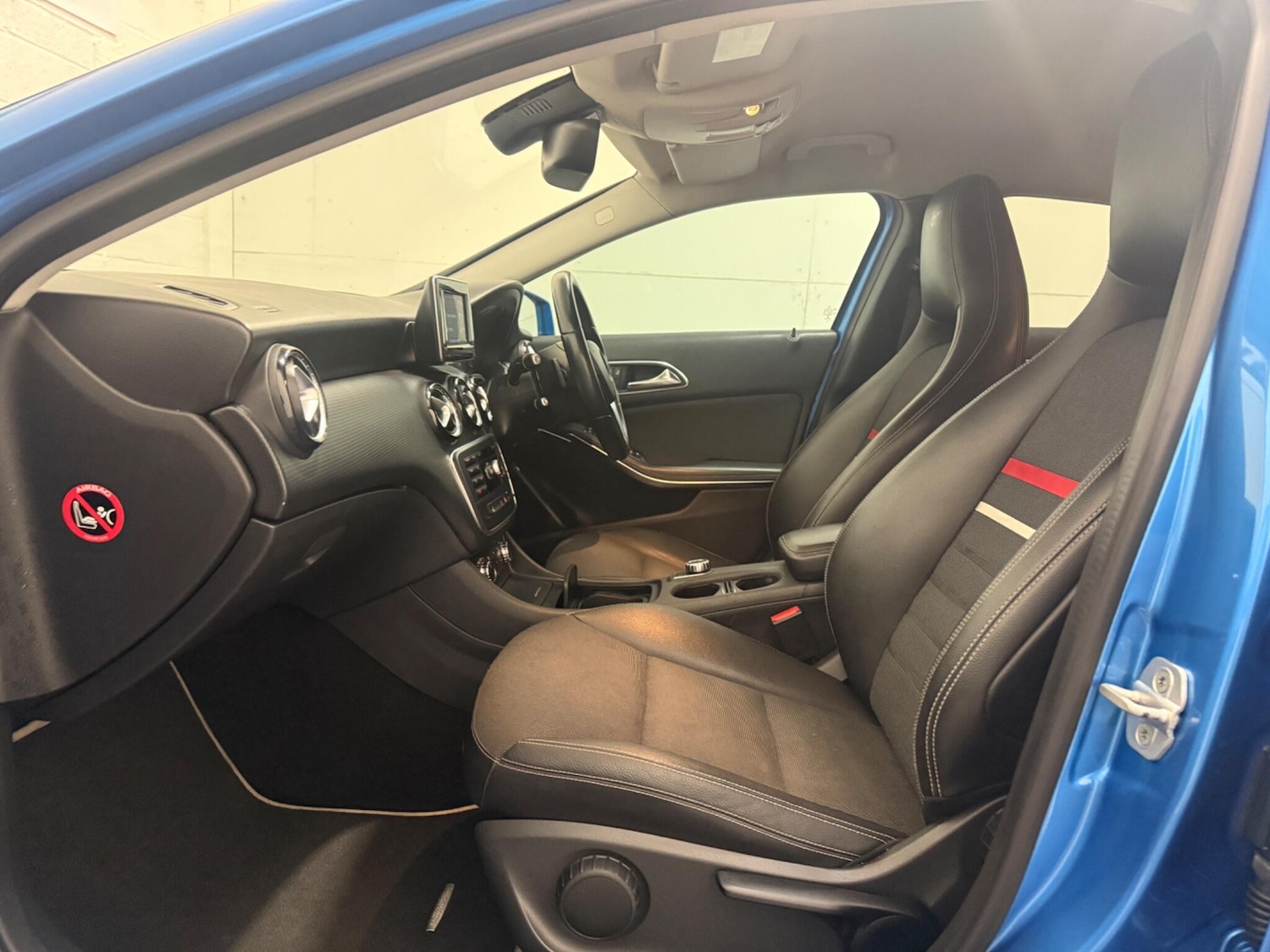 Used Mercedes-Benz A-Class 2013 for sale - 76771801: Photo 33