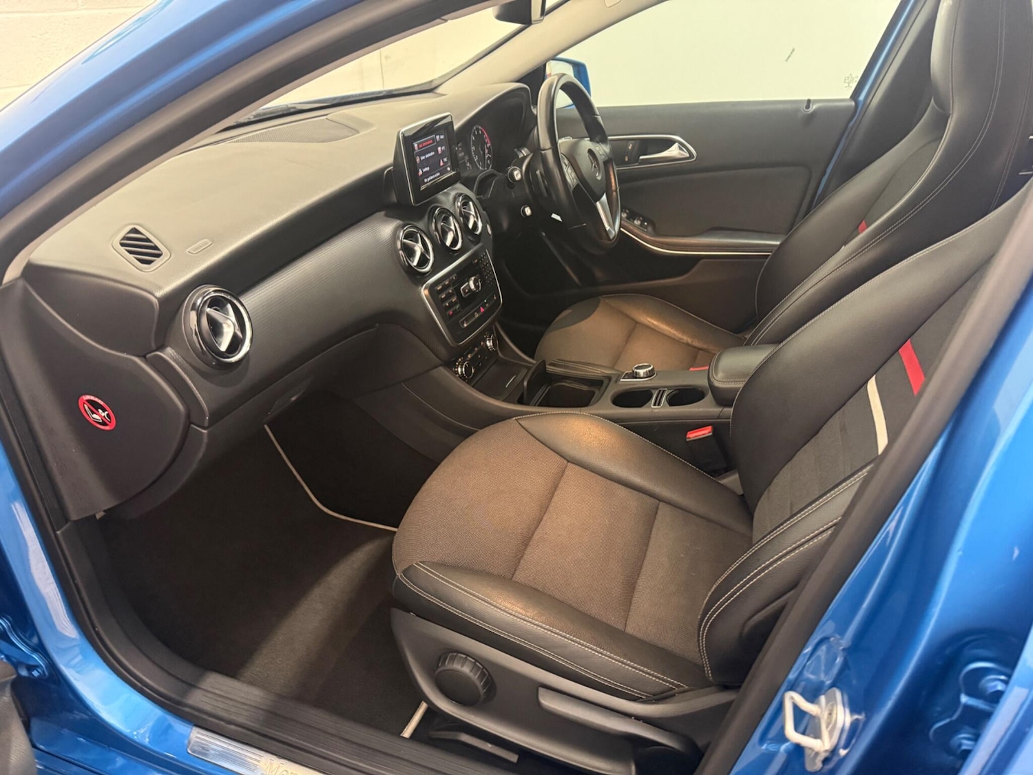 Used Mercedes-Benz A-Class 2013 for sale - 76771801: Photo 35