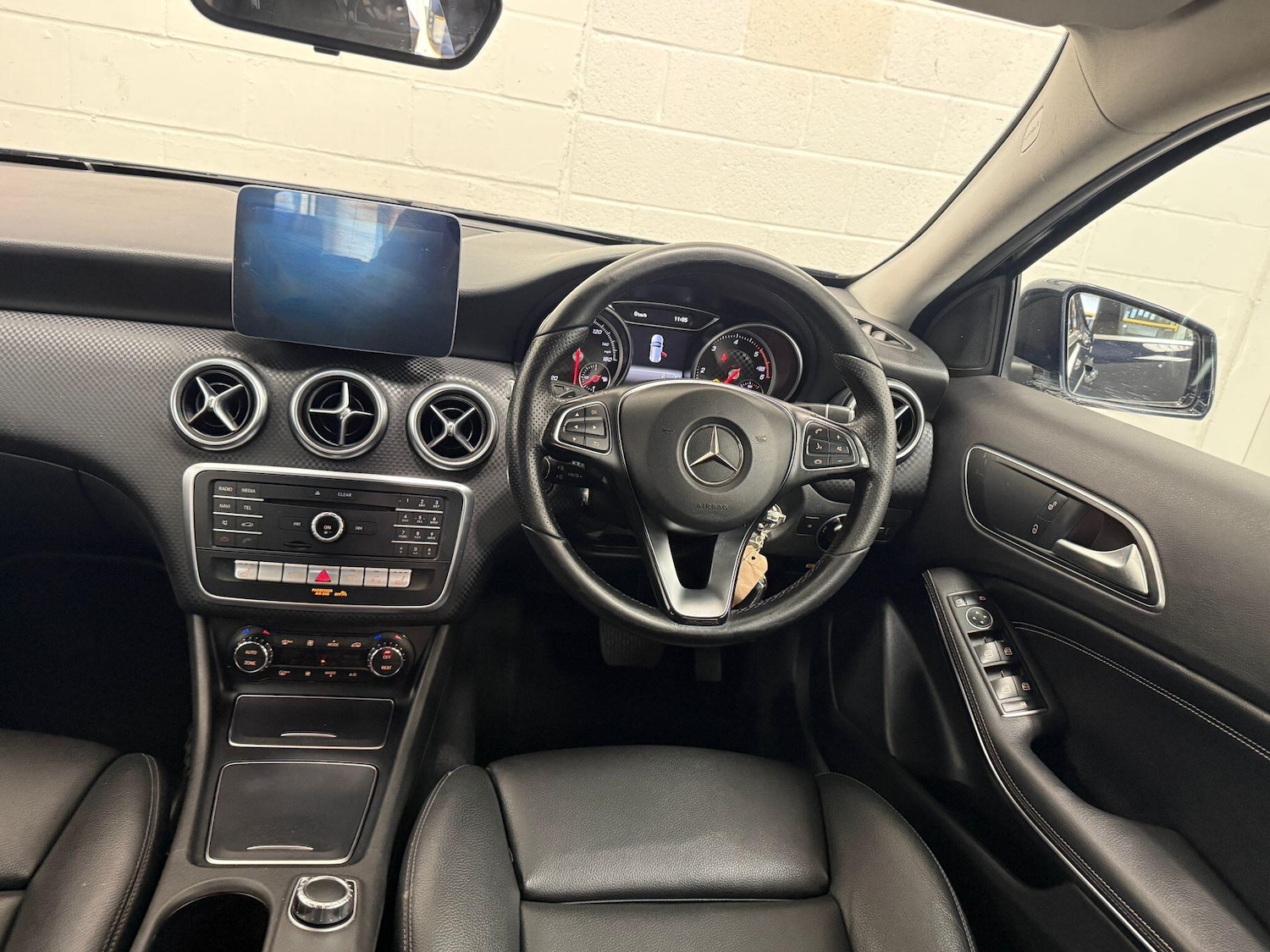 Used Mercedes-Benz A-Class 2016 for sale - 76988553: Photo 38
