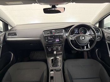 Used Volkswagen Golf 2017 for sale - 78584766: Photo