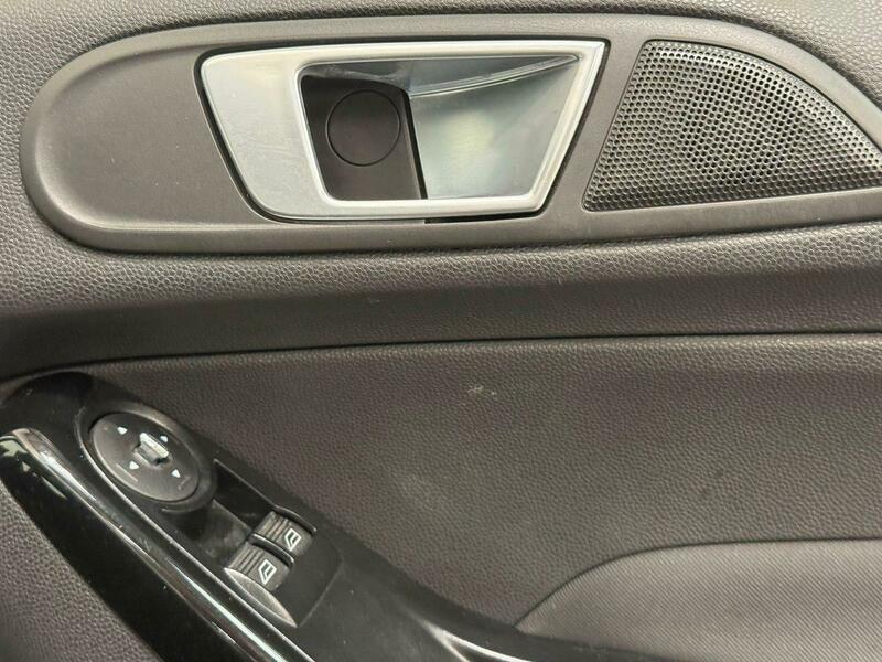 Used Ford Fiesta 2013 for sale - 77625235: Photo 28