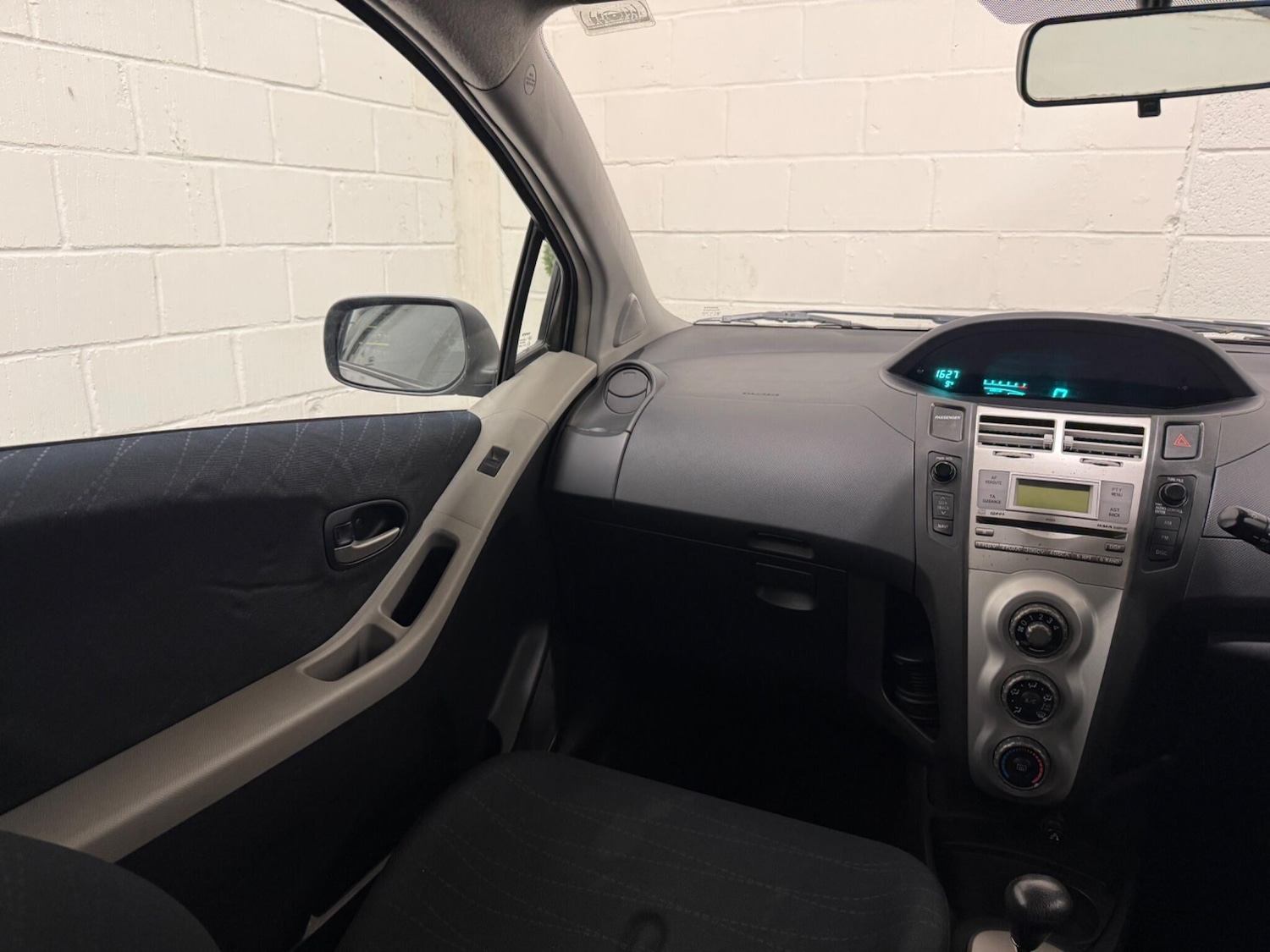 Used Toyota Yaris 2008 for sale - 76727609: Photo 13