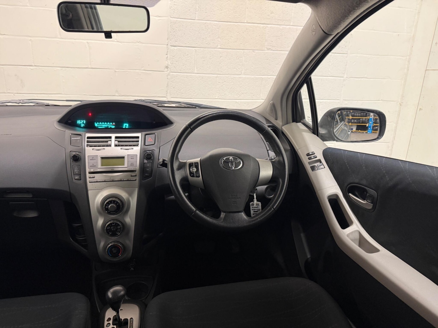 Used Toyota Yaris 2008 for sale - 76727609: Photo 14