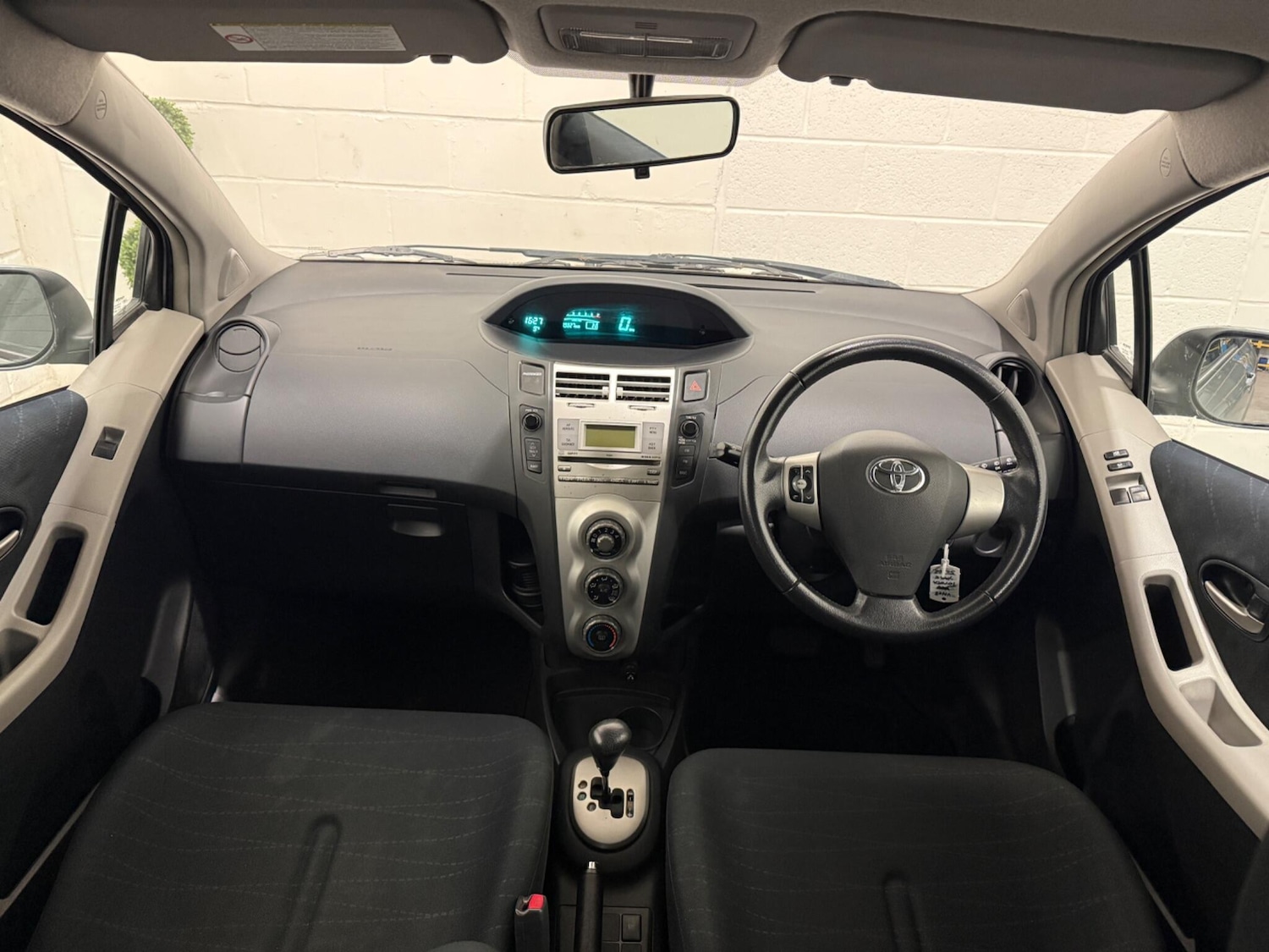 Used Toyota Yaris 2008 for sale - 76727609: Photo 15