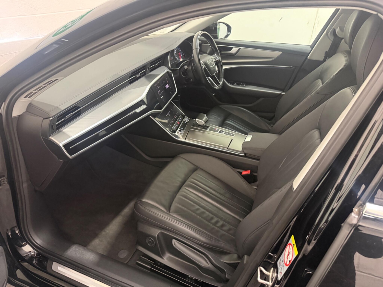 Used Audi A6 Saloon 2019 for sale - 77190765: Photo 46