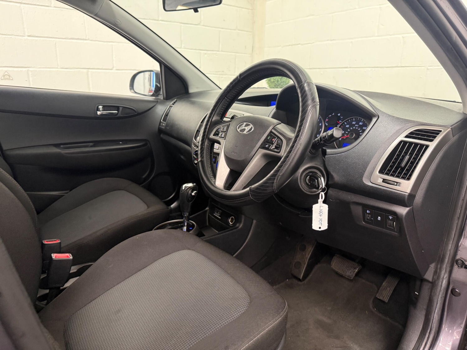 Used Hyundai i20 2014 for sale - 76592907: Photo 13