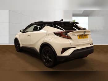 Used Toyota C-HR 2018 for sale - 79855217: Photo