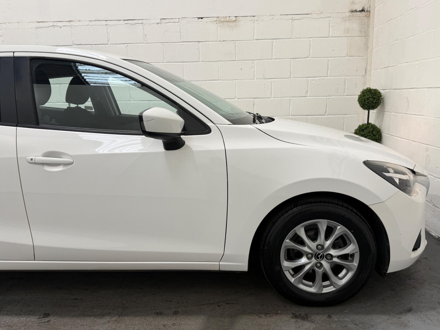 Used Mazda Mazda2 2015 for sale - 76633590: Photo 11