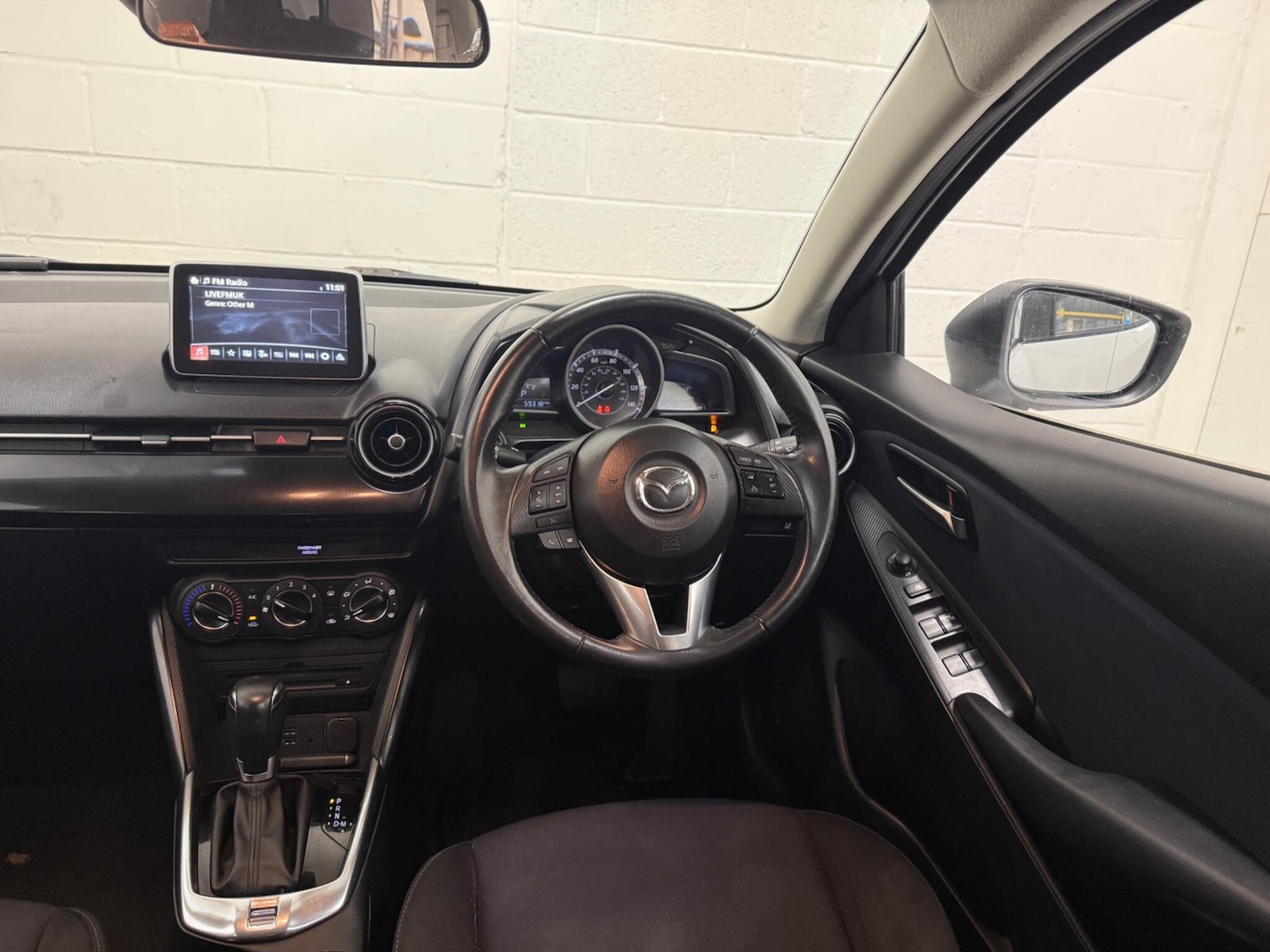 Used Mazda Mazda2 2015 for sale - 76633590: Photo 14