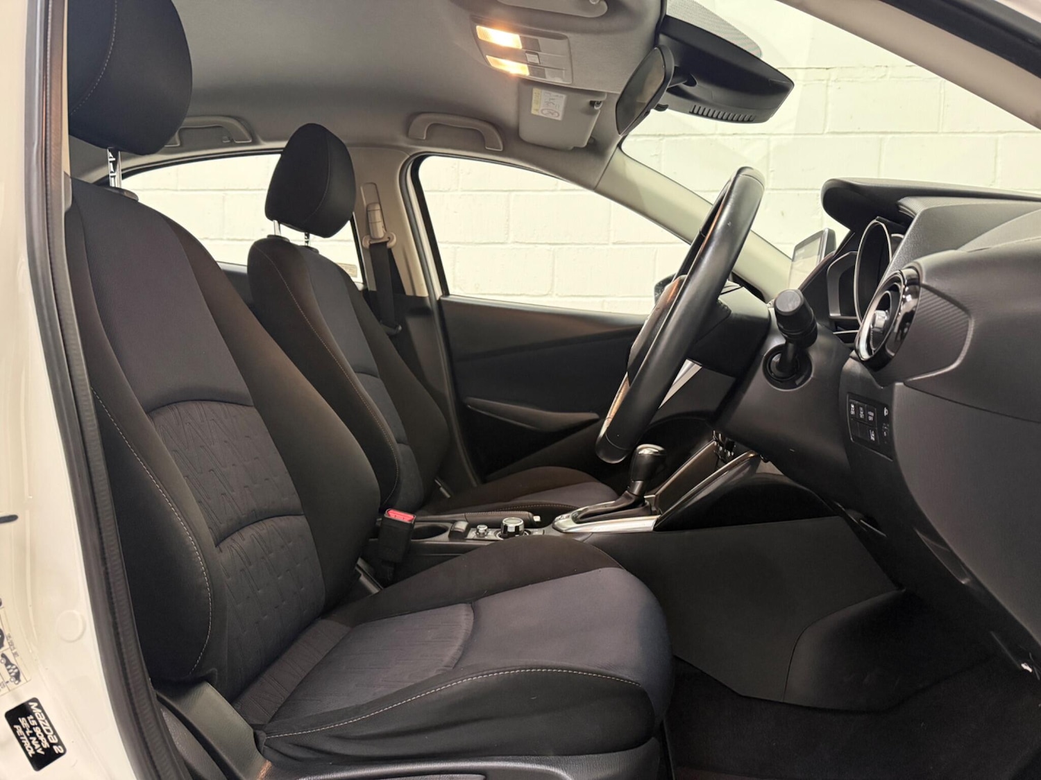 Used Mazda Mazda2 2015 for sale - 76633590: Photo 17