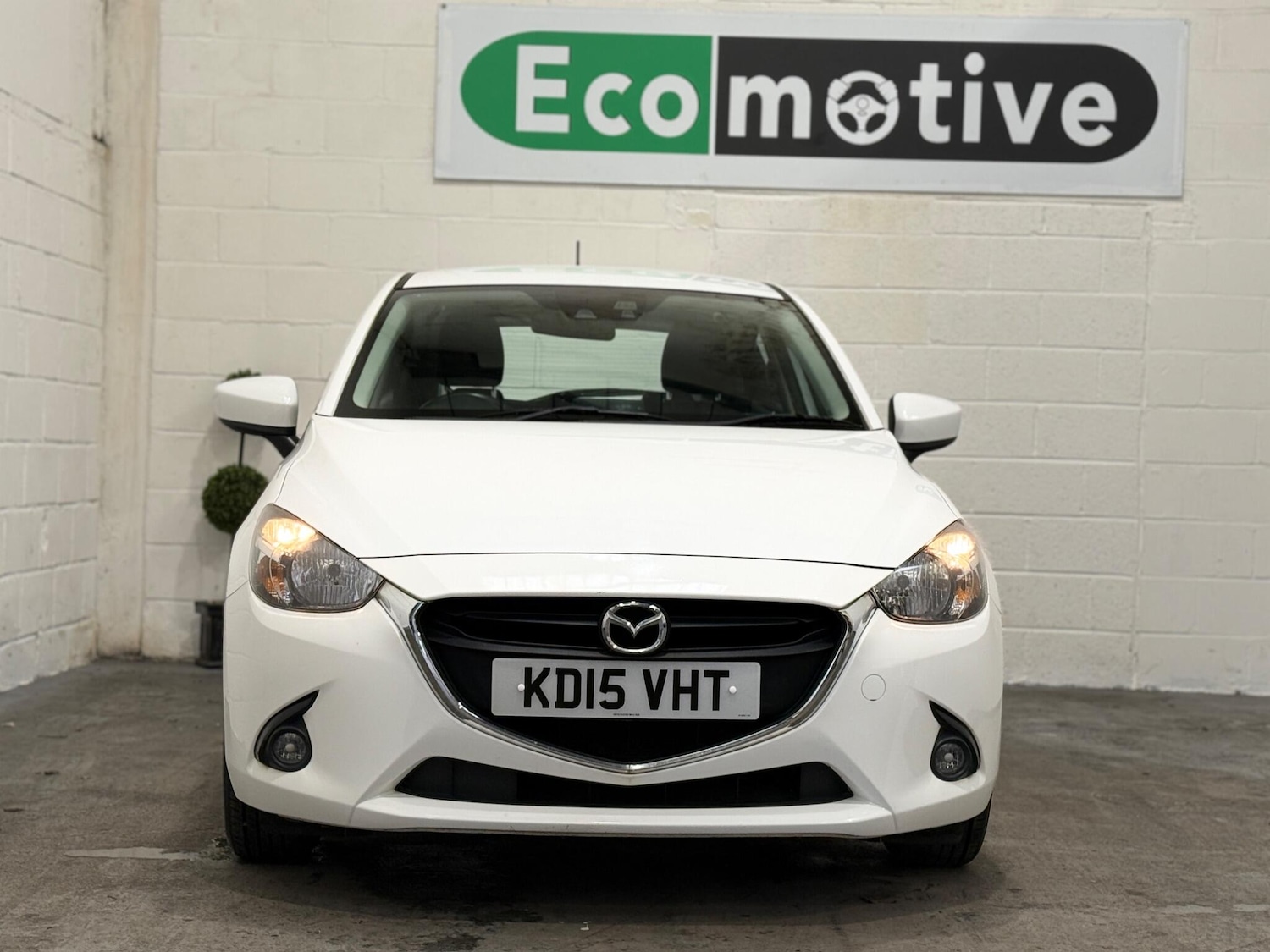 Used Mazda Mazda2 2015 for sale - 76633590: Photo 2