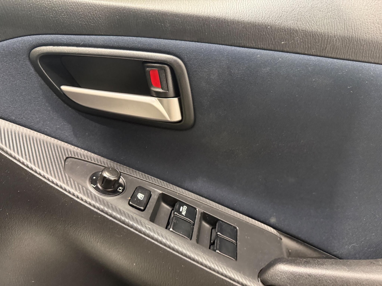 Used Mazda Mazda2 2015 for sale - 76633590: Photo 26