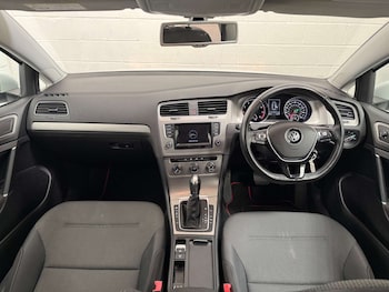 Used Volkswagen Golf 2015 for sale - 79104185: Photo