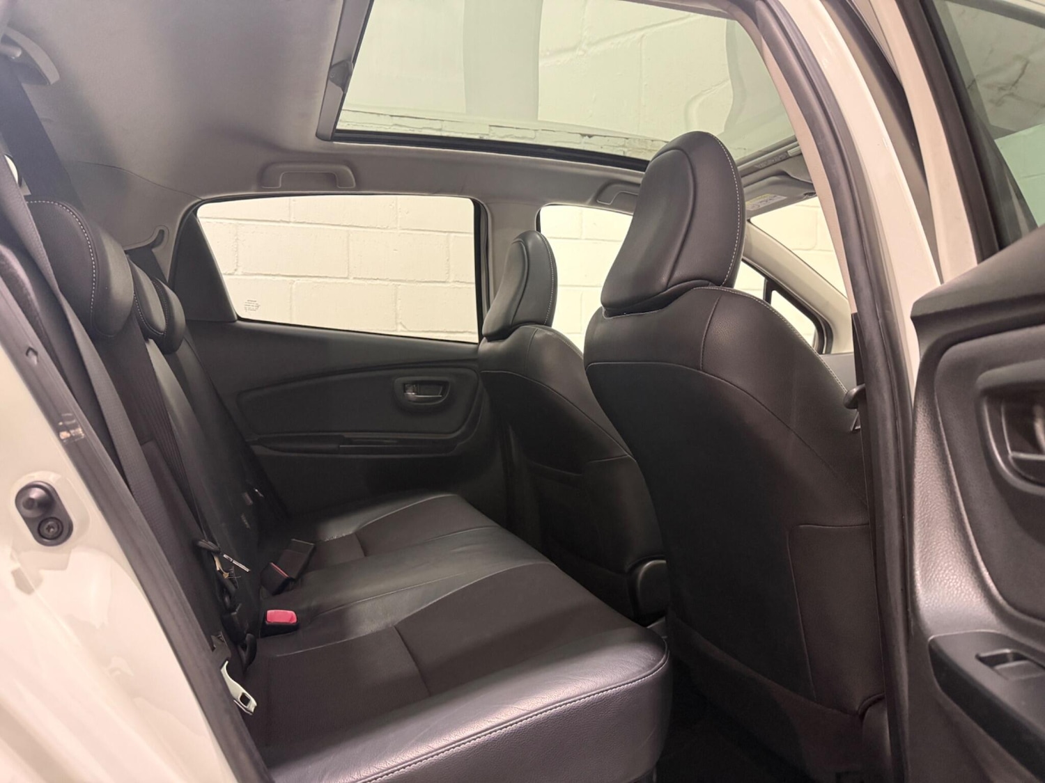 Used Toyota Yaris 2015 for sale - 76759302: Photo 20