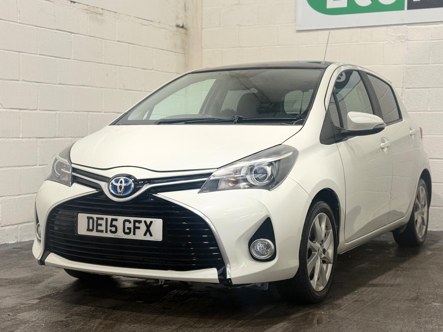 Used Toyota Yaris 2015 for sale - 76759302: Photo 3