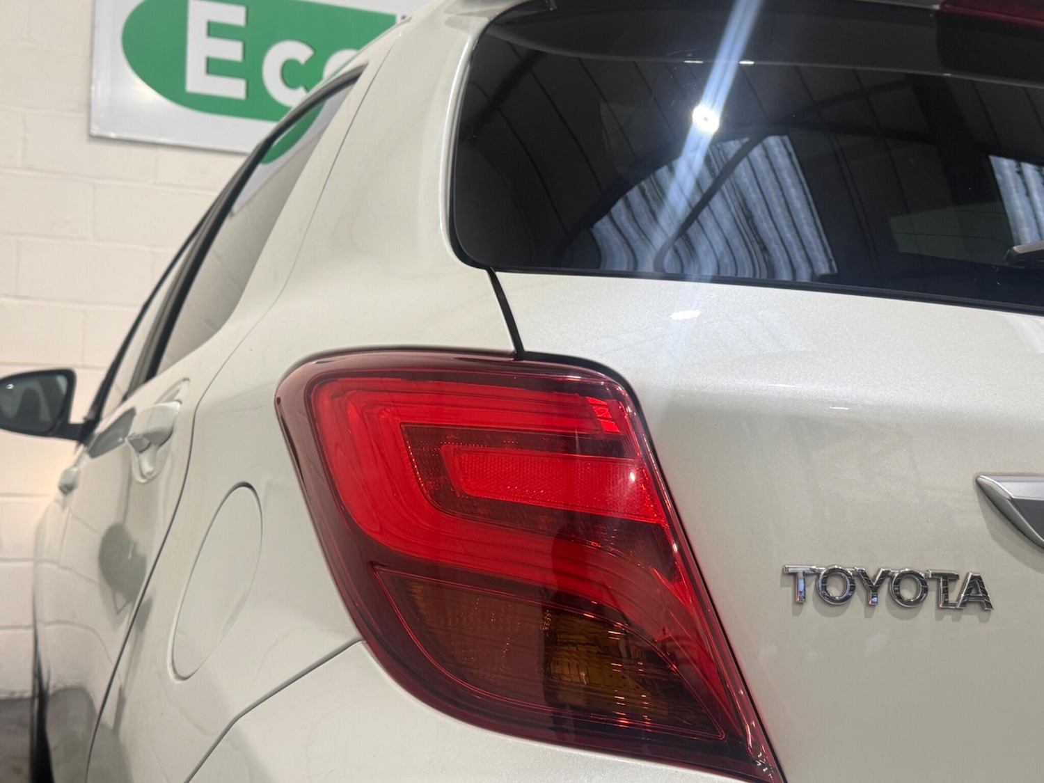 Used Toyota Yaris 2015 for sale - 76759302: Photo 40