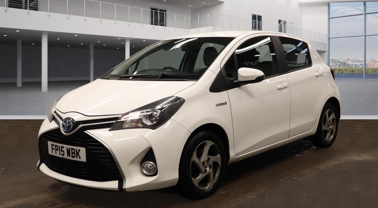 Used Toyota Yaris 2015 for sale - 76839292: Photo 2