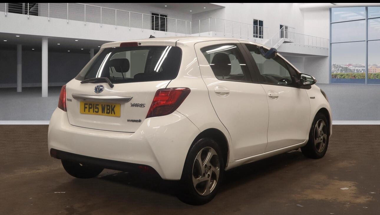 Used Toyota Yaris 2015 for sale - 76839292: Photo 5