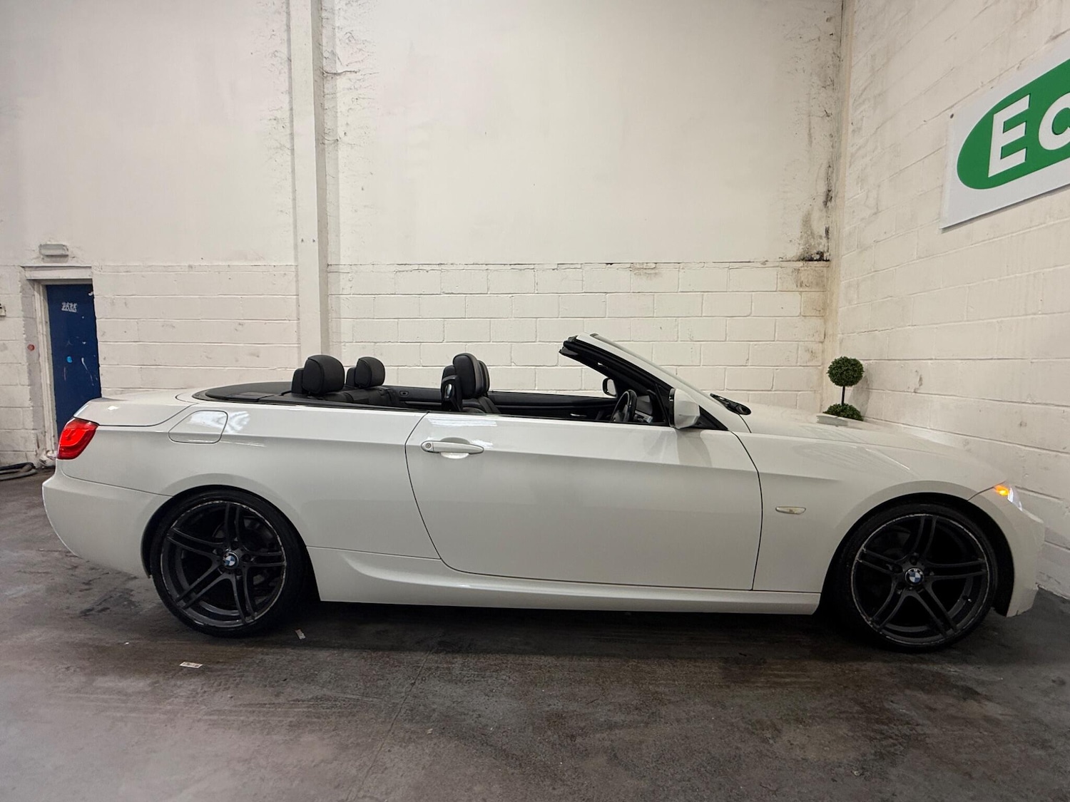 Used BMW 3 Series 2011 for sale - 77387114: Photo 11