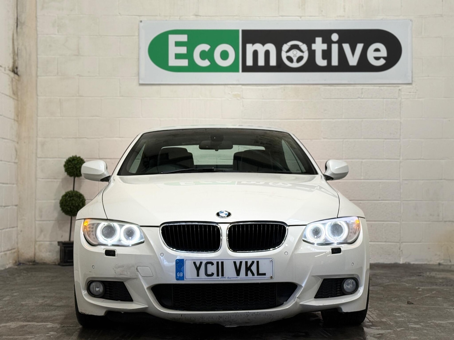 Used BMW 3 Series 2011 for sale - 77387114: Photo 2