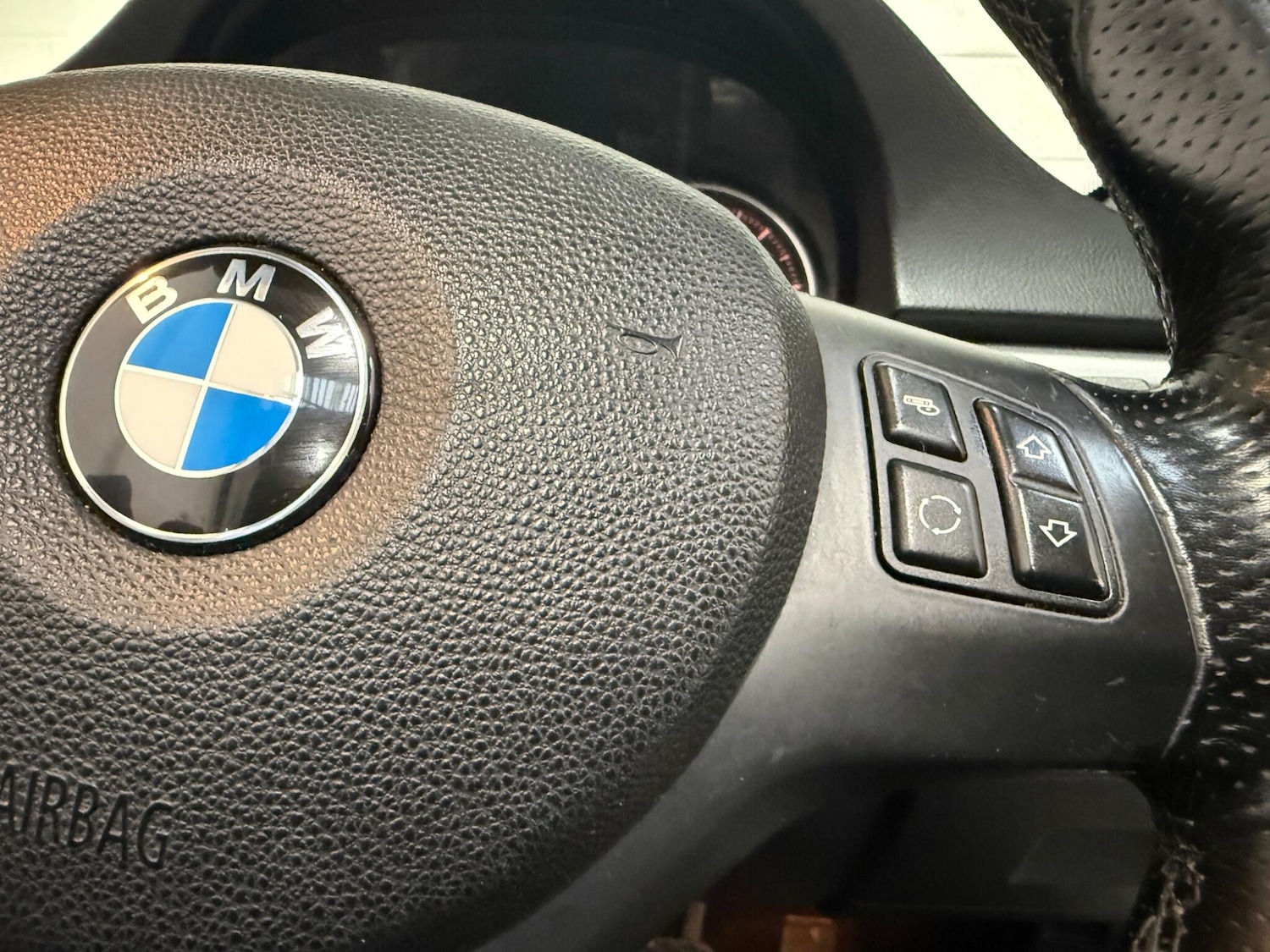 Used BMW 3 Series 2011 for sale - 77387114: Photo 21