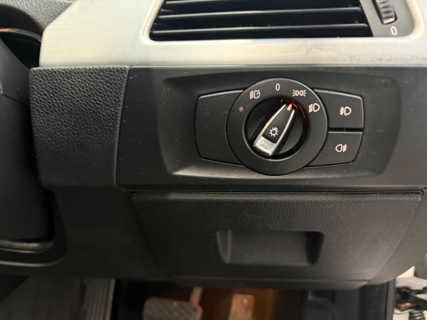 Used BMW 3 Series 2011 for sale - 77387114: Photo 22