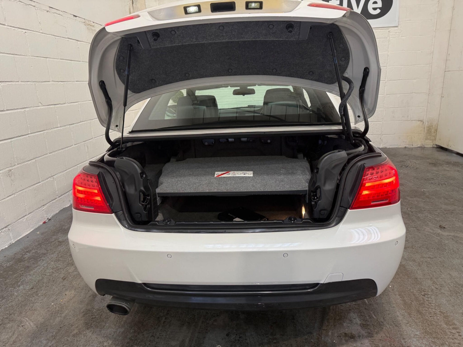 Used BMW 3 Series 2011 for sale - 77387114: Photo 26