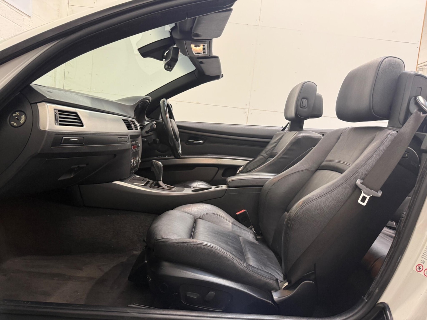 Used BMW 3 Series 2011 for sale - 77387114: Photo 30