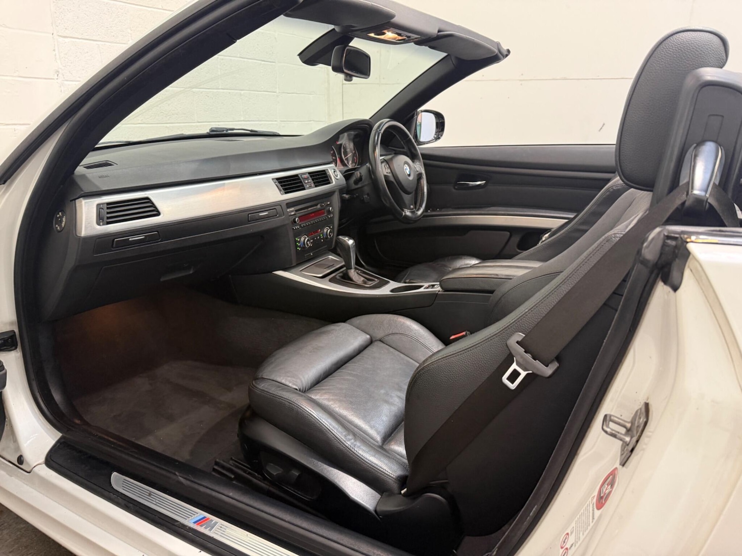 Used BMW 3 Series 2011 for sale - 77387114: Photo 31